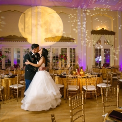 Starry-night-lafayette-club-couple-kissing-with-moon