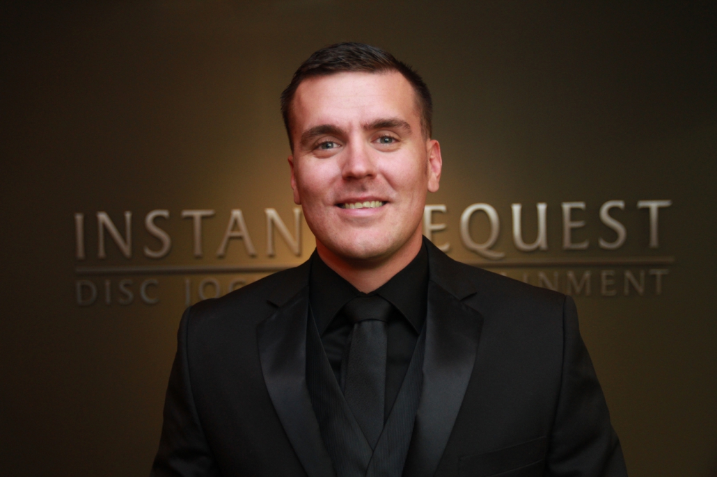 Black Tie DJ in Minneapolis DJ Alex Knight